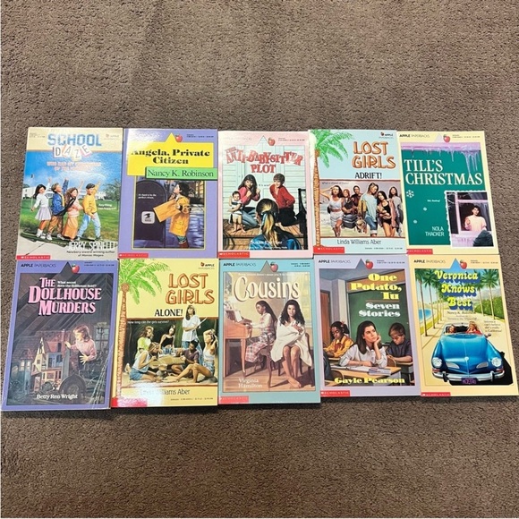 Vintage Children's Book Lot - Colorful Covers apple paperback lot of 30 - Picture 2 of 8